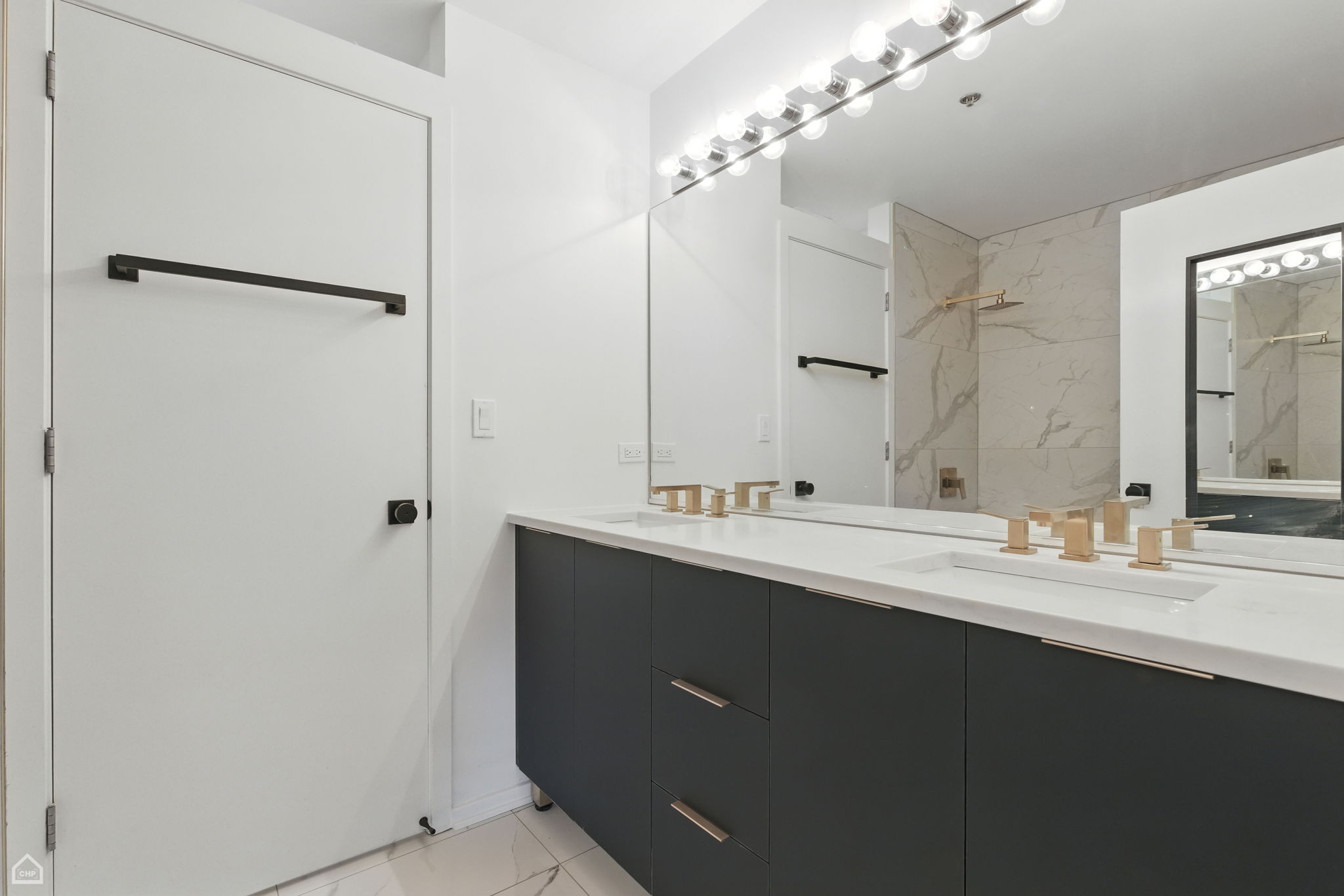 Hyde Park Condo — Renovation